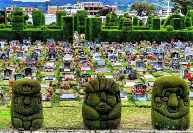 Cementerio Municipal José María Azael Franco (Tulcán)